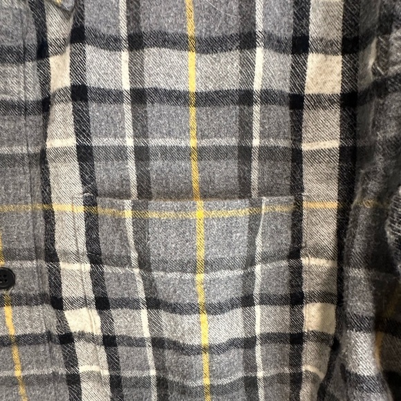 L. L. Bean Mens XL Reg Flannel Plaid Gray Black Yellow Button Up. Thick Warm. - Picture 8 of 10